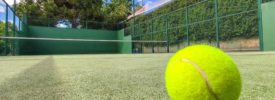 Pistas de padel de muro